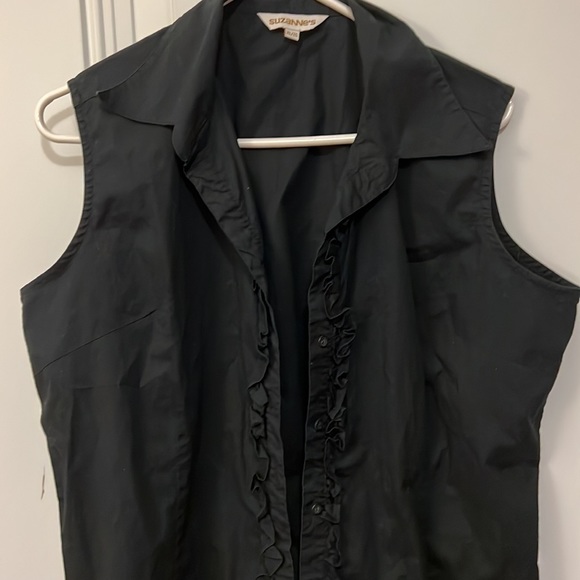 Susanne’s button down vest blouse - Picture 2 of 7